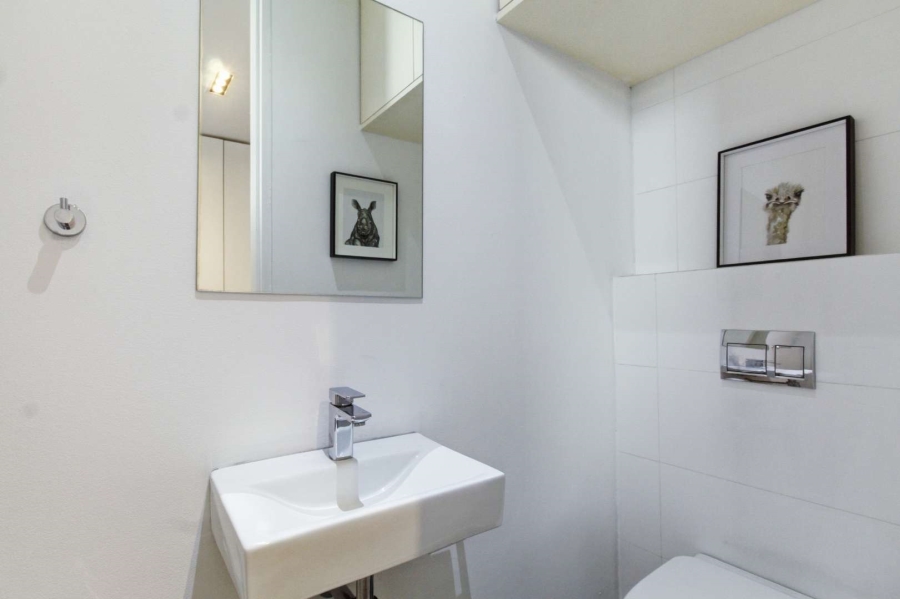 To Let 3 Bedroom Property for Rent in De Waterkant Western Cape